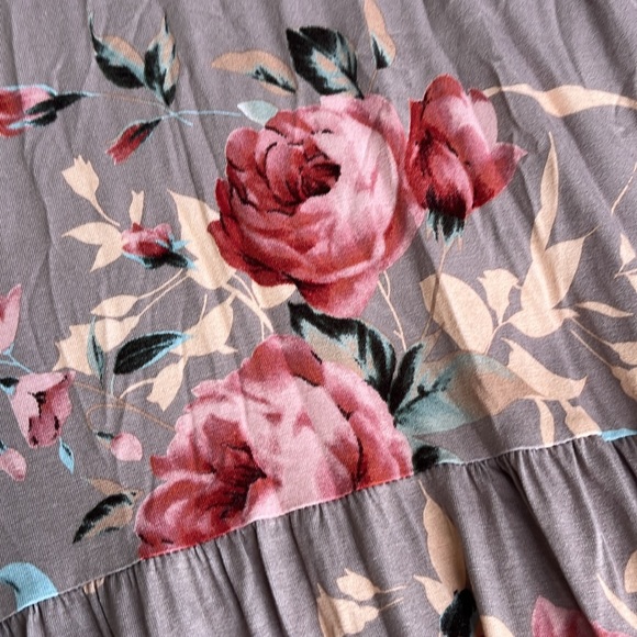 Gorgeous 7th Ray floral Maxie dress with ruffle sleeves and bottom - Picture 13 of 13